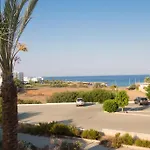Fig Tree Bay 2 *