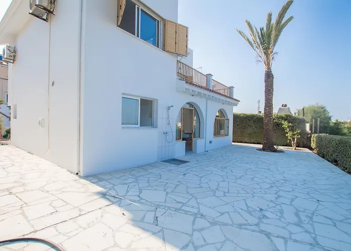 Villa Fig Tree Bay 2